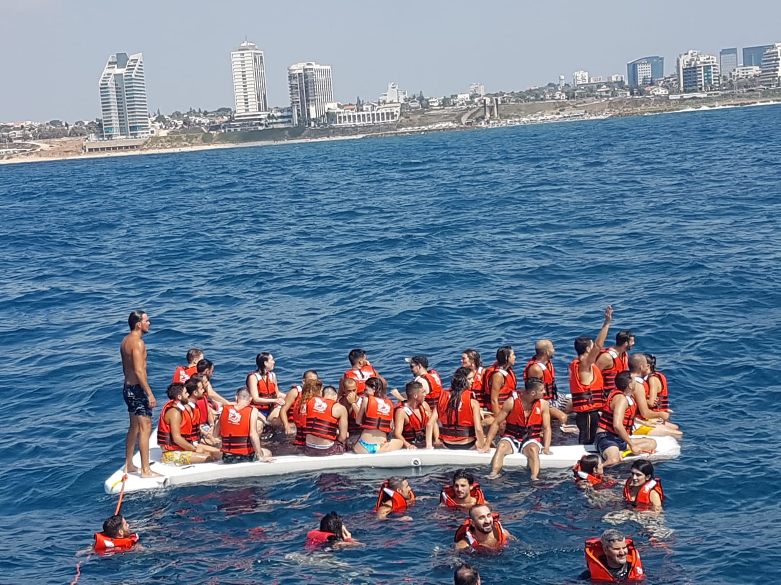 הפלגה בסירת טורנדו